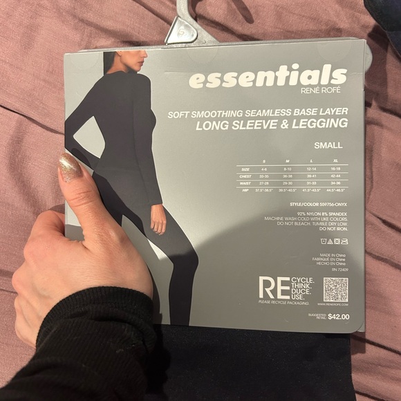 Rene Rofe Essentials Black Seamless Set - Picture 2 of 2